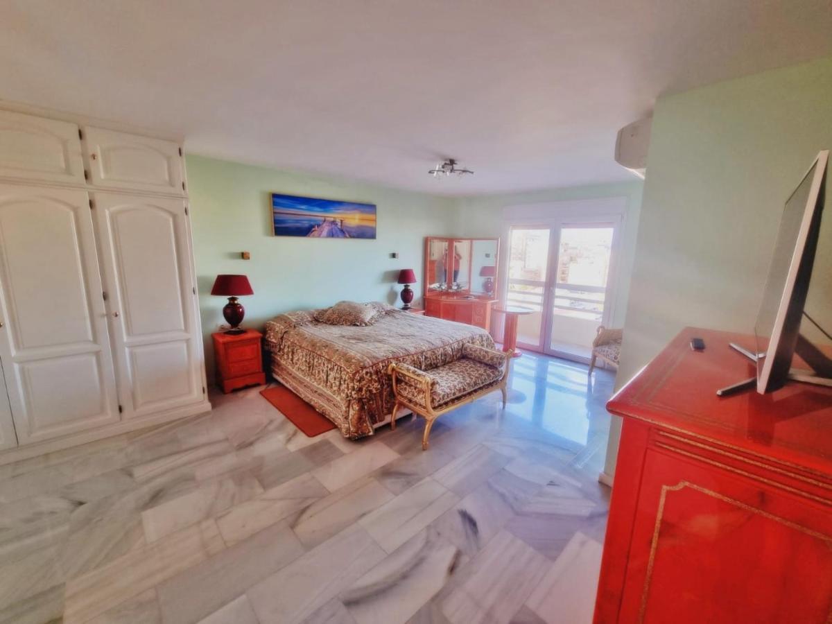 Penthouse With Private Pool, Hot Tub Jacuzzi With Sea Views And Chill-Out Zone, Close To The Sea Marbella Exterior foto