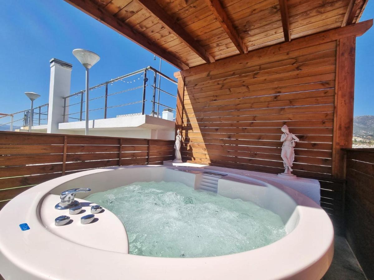 Penthouse With Private Pool, Hot Tub Jacuzzi With Sea Views And Chill-Out Zone, Close To The Sea Marbella Exterior foto